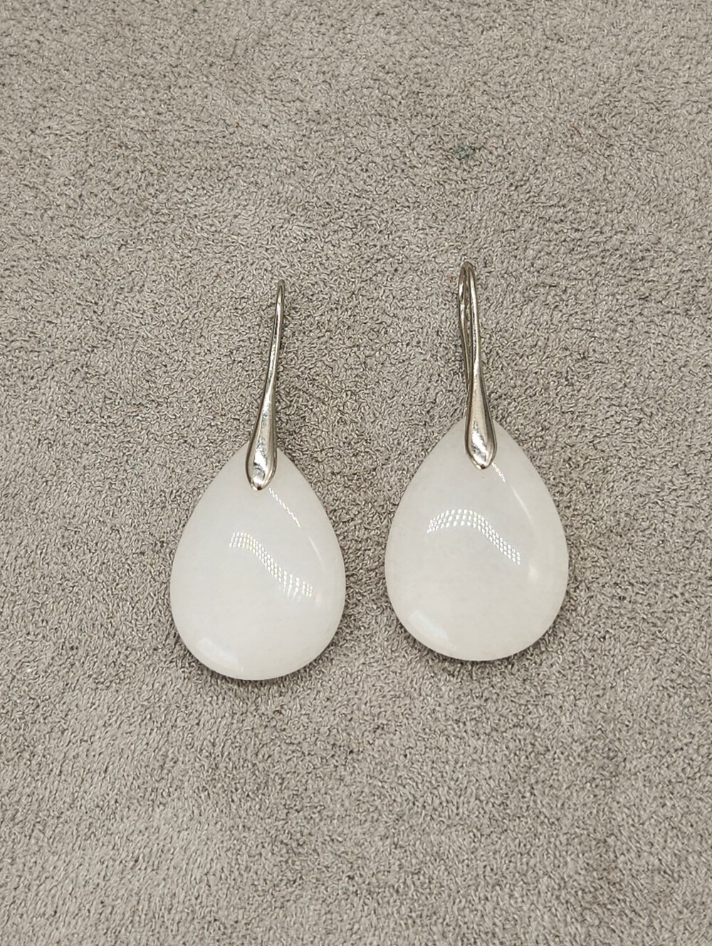 Teardrop Dangle Earrings White Matte Silver Tone Clean Beauty Classic